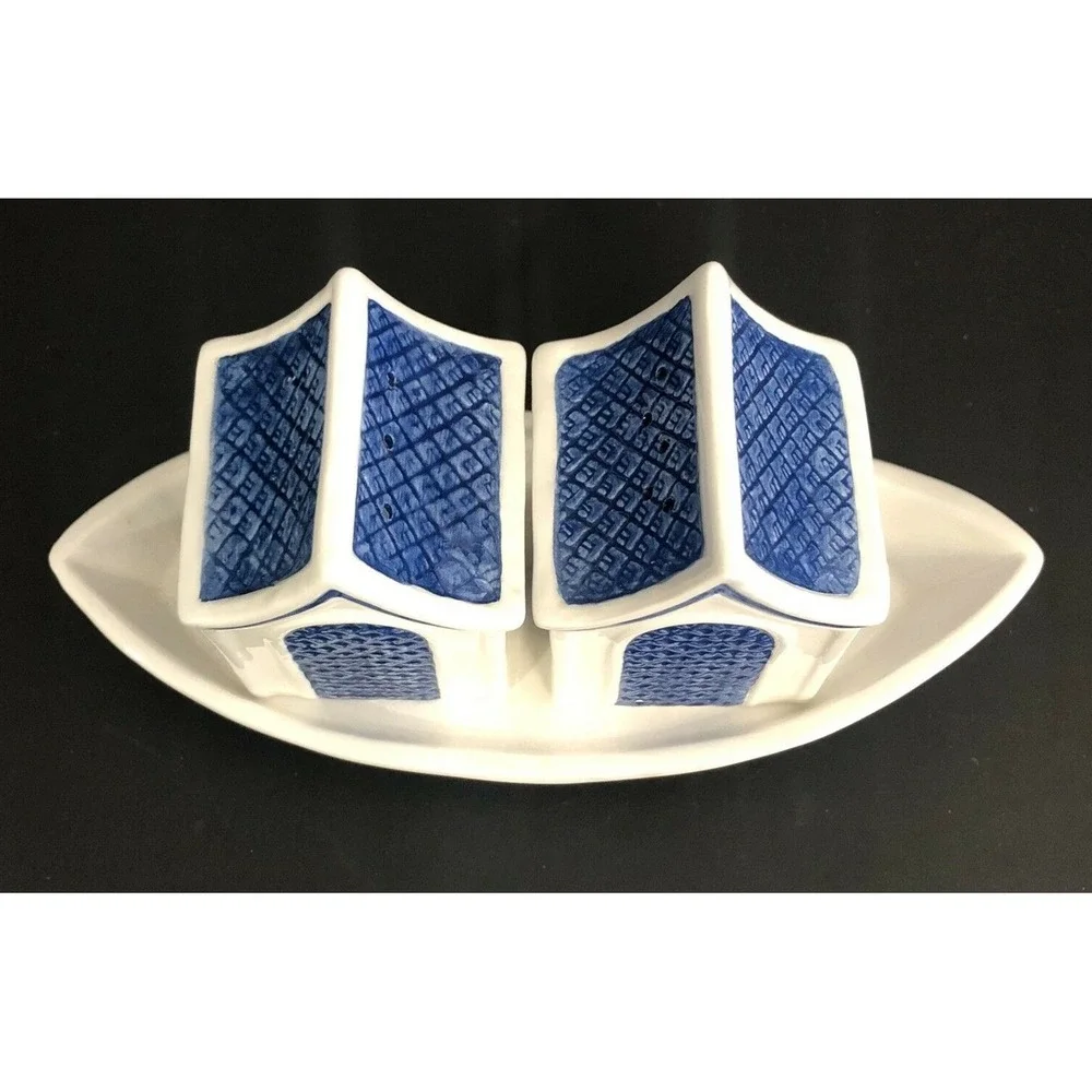Christopher Johnson Willow Blue Collectibles Salt Pepper Boat Cruet Set Series 5